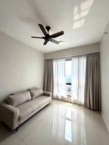 Service Residence For Rent in Emerald 9