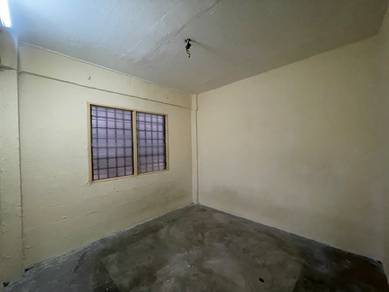 Flat For Sale in Pangsapuri Puchong Perdana