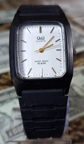 Q&Q by Citizen Men’s Watch – 100m Water Resistant