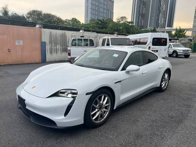 2023 Porsche Taycan -