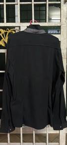 kemeja lengan panjang