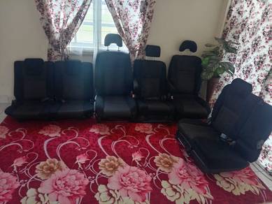 Seat toyota wish original 7  orang