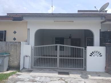 1.5-storey Terraced House For Sale in Senawang,NSN