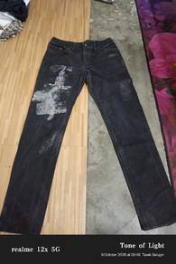 share spirit pants 