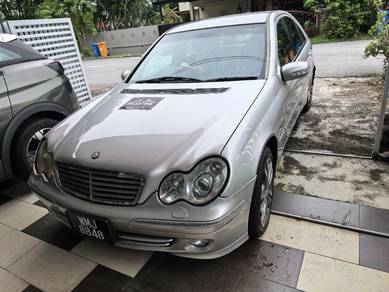 Mercedes Benz C200 200 K AVANTGARDE (CBU) in Shah Alam, SGR