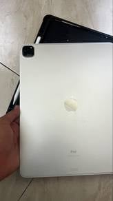 ipad pro 12.9INCH (4th gen)