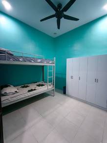 Room in Tasek Gelugor, PNG