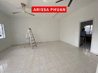Semi-Detached House For Rent in Tanjong Tokong,PNG