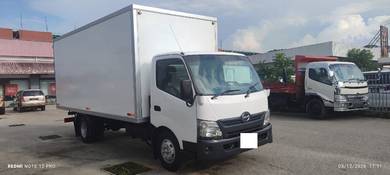 HINO/WU 710R (UBS) 17ft LUTON KOTAK