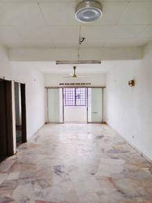 Apartment For Sale in Goodyear Court 1