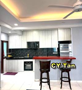 Condominium For Rent in The Golden Triangle