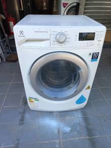 Electrolux combo 2in1 washer dryer 7/5kg