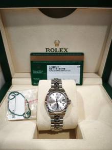 Pre-owned 279174 28mm 2018
Rolex Datejust Silver S
