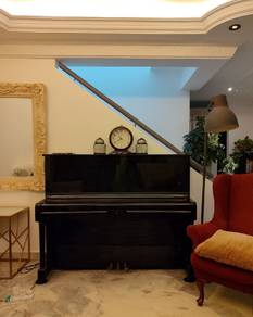 Yamaha Piano (used)