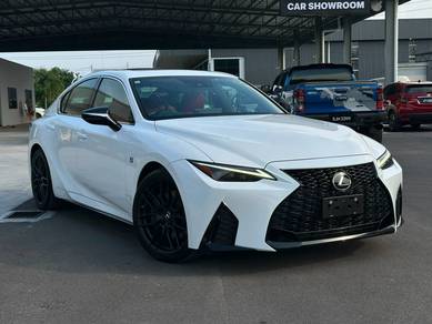 Lexus IS 300 F SPORT MODE BLACK in Muar, JHR
