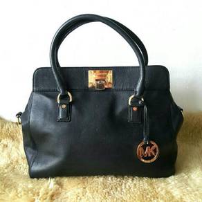 Authentic Michael Kors Calf Leather Crossbody Tote