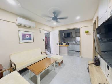 Flat For Sale in Kelumpuk Camar