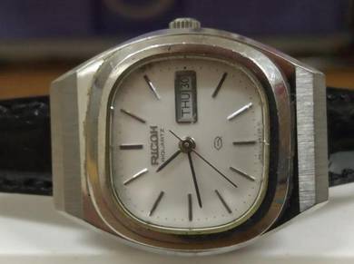 Vintage Ricoh lady watch japan