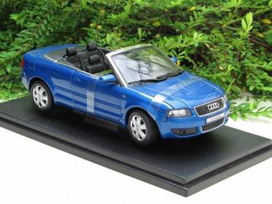 Welly 1-18 Audi A4 Cabriolet Blue 22cm Diecast Car