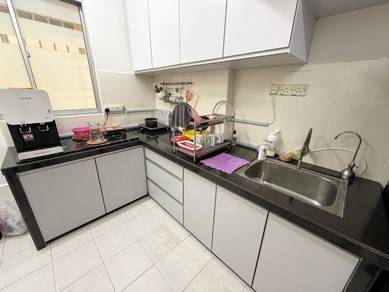 Apartment For Sale in Relau Vista