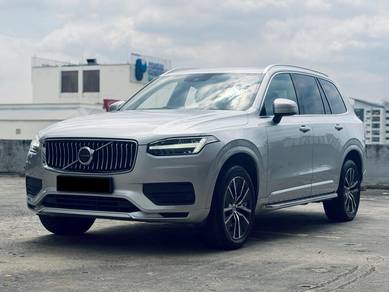 2021 Volvo XC90 T5 MOMENTUM