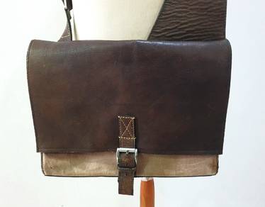 Hidesign Aiden Genuine Leather Unisex Crossbody