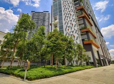 Condominium For Auction in SkyVogue