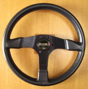Nissan skyline r33 400r steering wheel