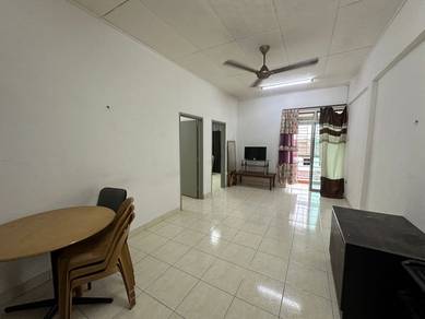 Apartment For Rent in Taman Nusa Bestari, Shop Apartment