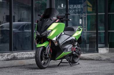 Yamaha TMAX