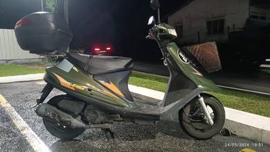 Suzuki V100