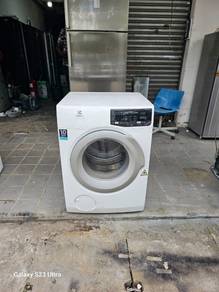 Electrolux air vented dryer pengering baju 8.0-k