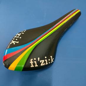 Fi'zi:k World Champion Edition Saddle(Original)