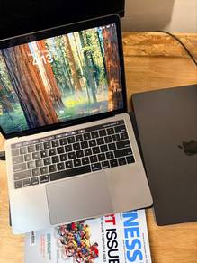 MacBook Pro i7 Full specs 2019