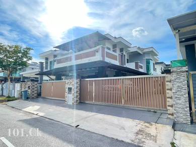Semi-Detached House For Sale in Banting,SGR