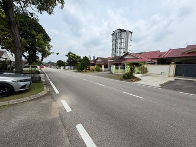 1.5-storey Terraced House For Sale in Plentong,JHR