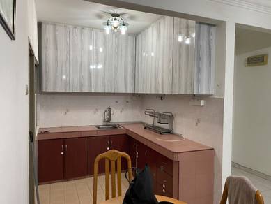 Apartment For Sale in Sutramas Apartment
