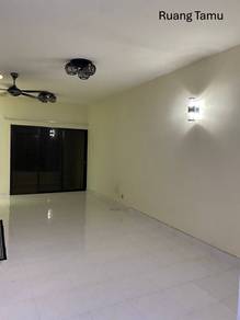 Condominium For Rent in Kristal Villa