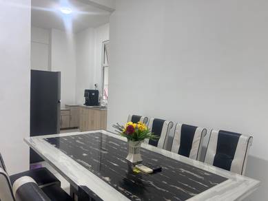 Condominium For Sale in Sierra East