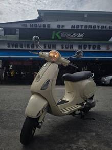 Vespa LX 150