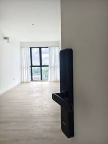 Condominium For Sale in Milano Eight