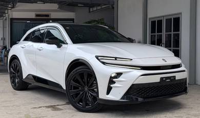 Toyota Crown SPORT Z in Chan Sow Lin, KUL