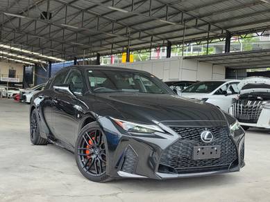 Lexus IS 300 F SPORT MODE BLACK in Tebrau, JHR