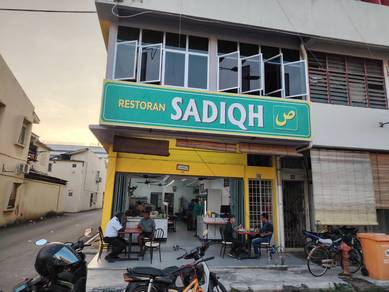 Restoran depan LRT3 SHAH ALAM