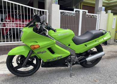 Kawasaki ZZR 250