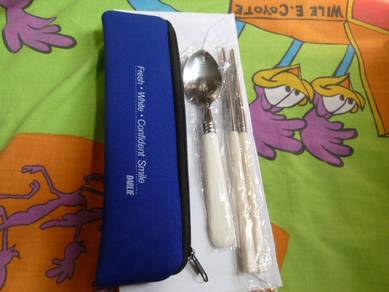 便擕筷子及匙(連袋)  portable chopsticks and spoons