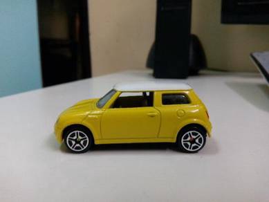 2001 Motormax Mini Cooper