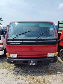 Nissan UD 2003