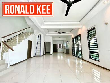 3-storey Terraced House For Sale in Batu Maung,PNG
