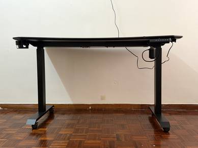 Titus Smart Desk, M Size(1.4m)